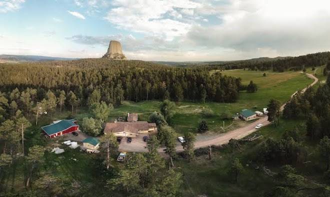 Devils tower lodge