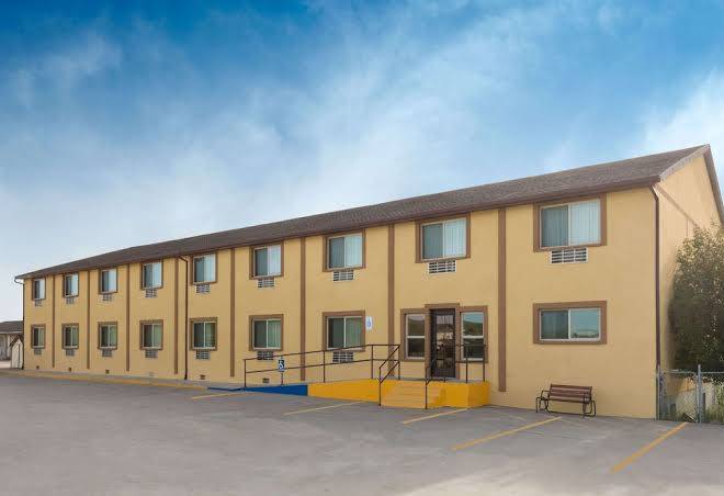 Super 8 By Wyndham Diamondville Kemmerer Image