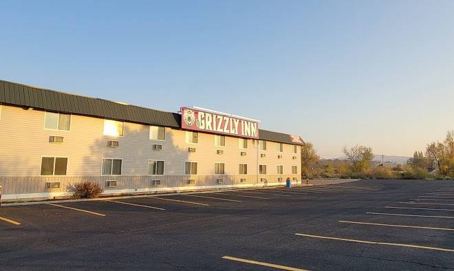 Grizzly inn