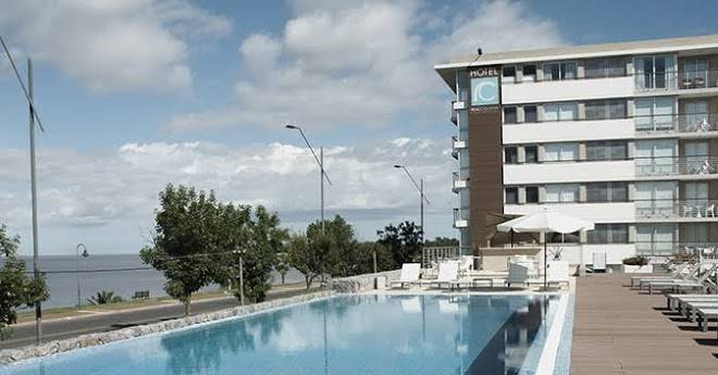 Real colonia hotel & suites