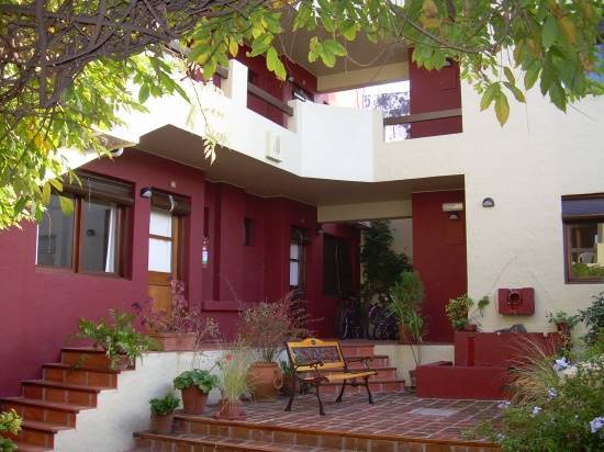 Viajero hostel colonia posada b&b