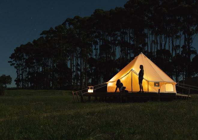 Folk glamping