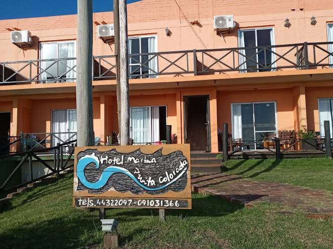 Hotel marina punta colorada