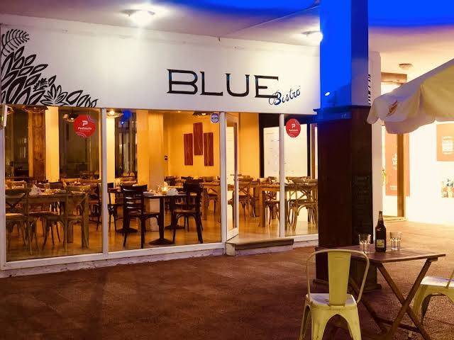Hotel azul