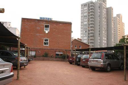 Hotel bravamar
