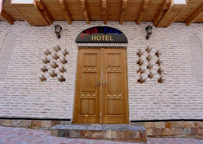 Anis pari hotel