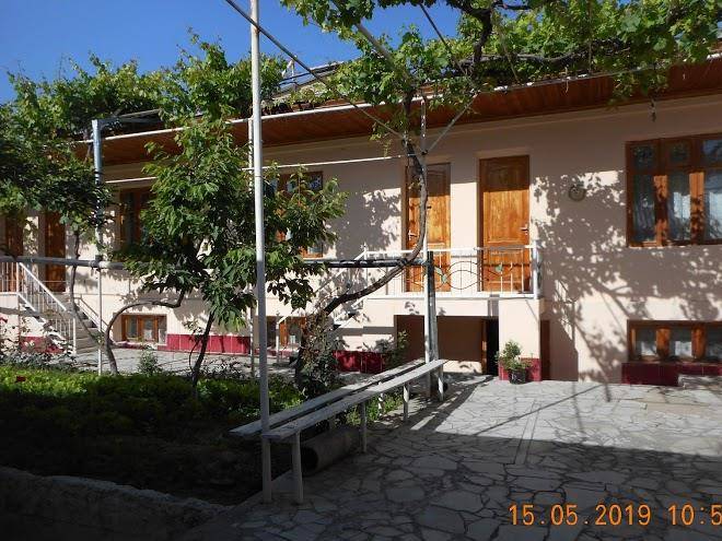Optimist hotel