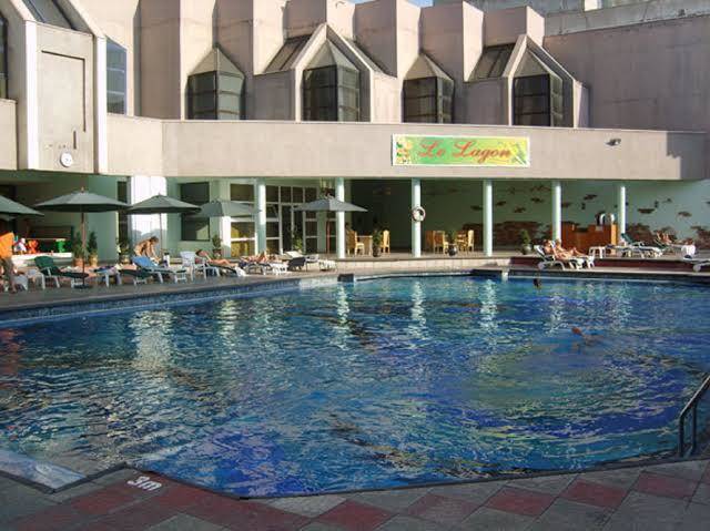 Le grand plaza hotel