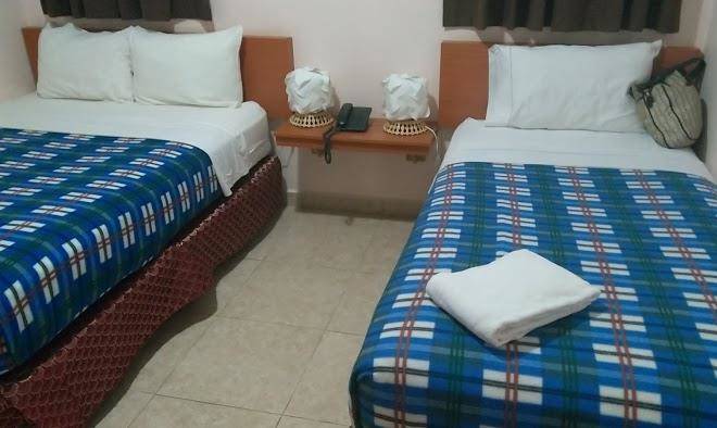 Hotel la pequena valencia