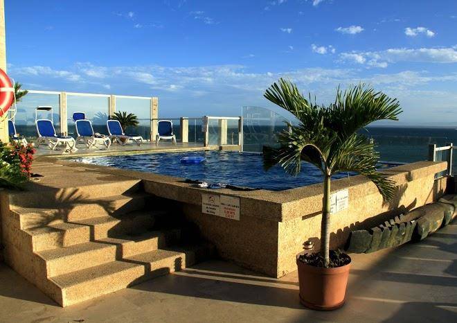 El yaque club hotel
