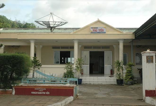 Khach sn phi yn