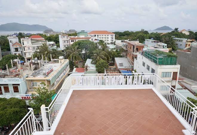 Tun ninh hotel
