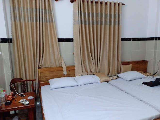 Duc trong hotel