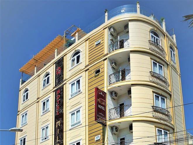 Mi lan corner hotel
