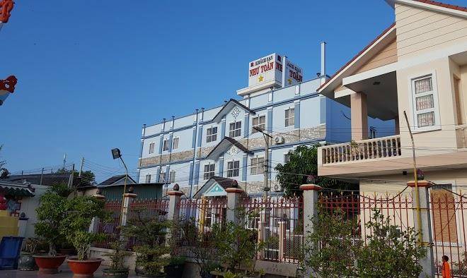 Hotels as full