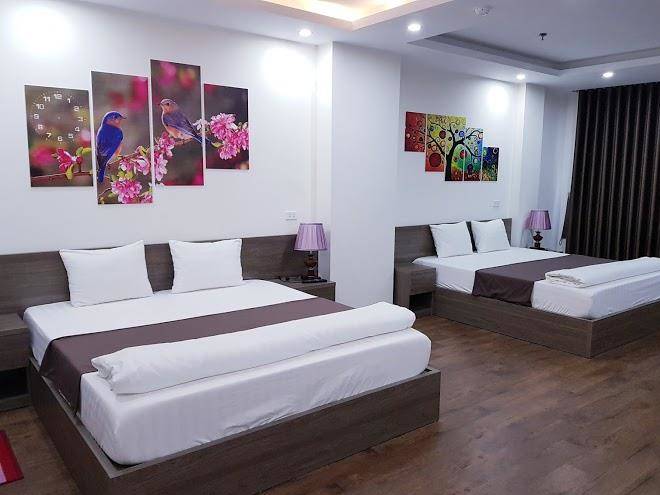 Moon hotel