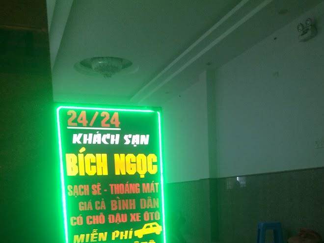 Nha tr bich ngc