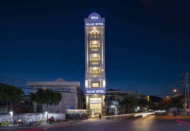 Salah hotel