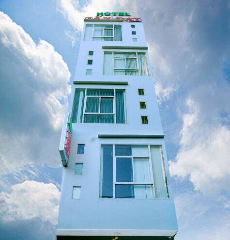 Tan dat hotel