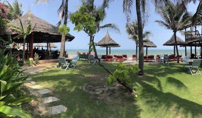 Full moon beach resort