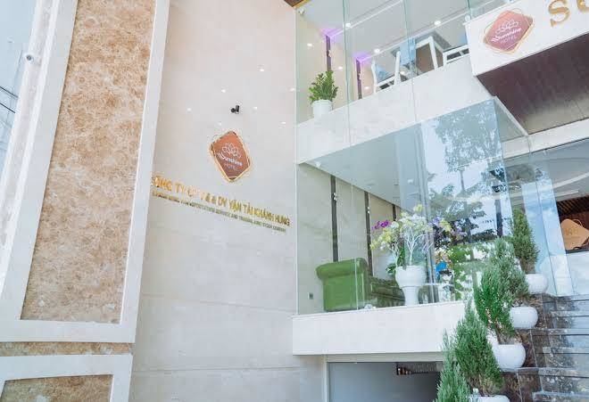 Sunshine Hotel Image