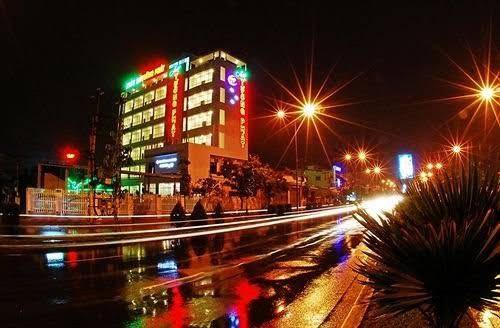 Tuong phat hotel