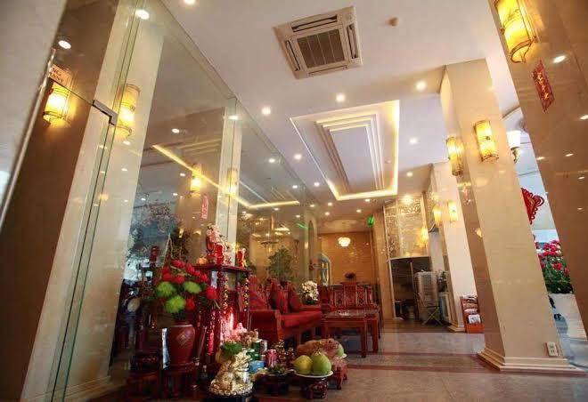 Tin thnh hotel