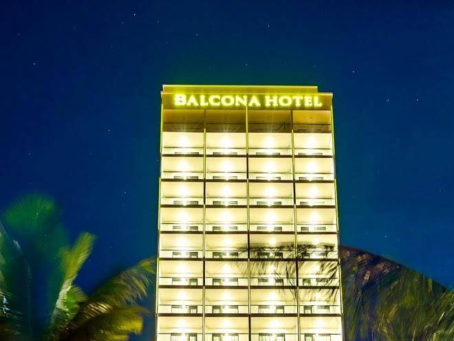 Khach sn balcona da nng