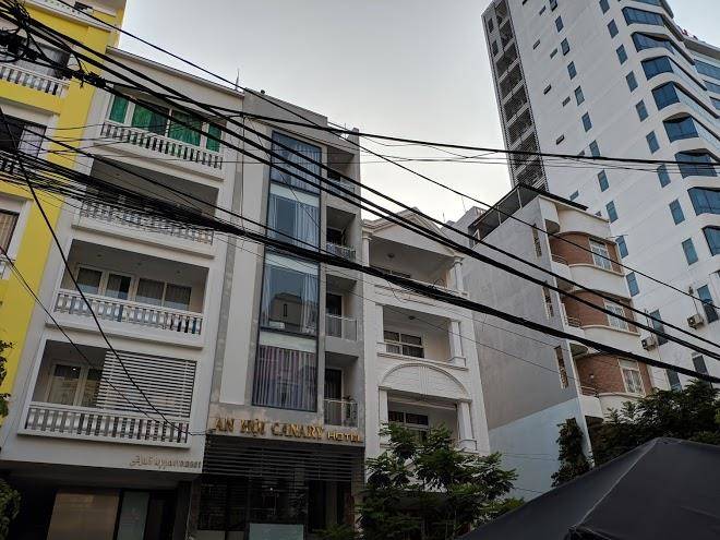 Canary hotel & apps