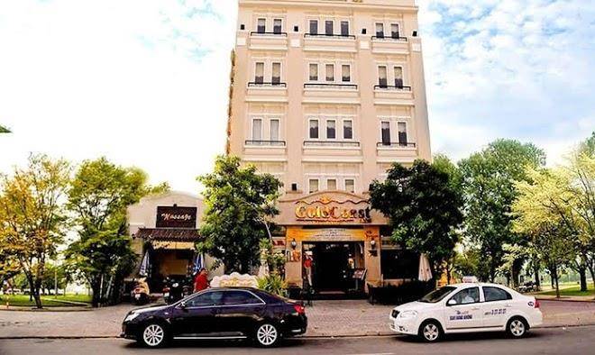 Gold coast hotel
