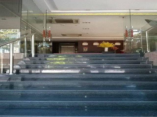Long anh hotel