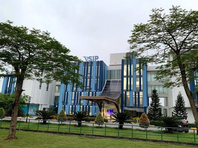 Cnh hung palace