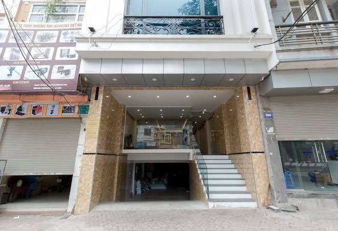 Honeymoon Hotel Image