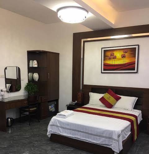 Queen mo lao hotel
