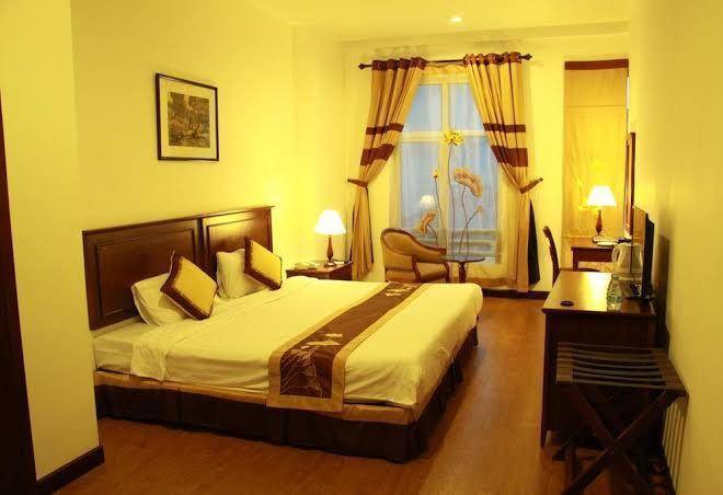 Mayde Ville Hotel Image