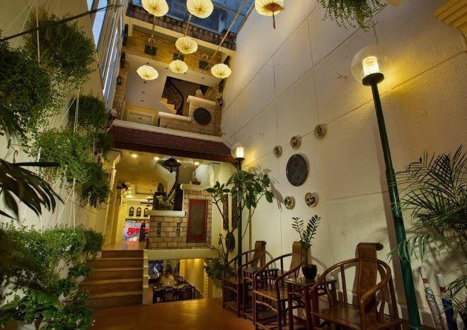 Classic street hotel hanoi