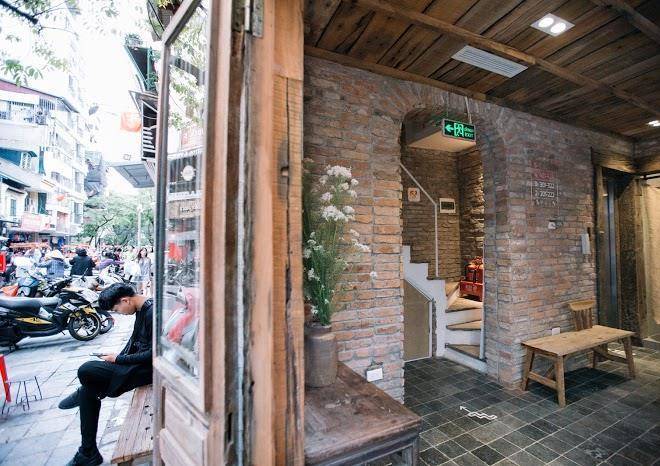 Khan hoang capsule hotel