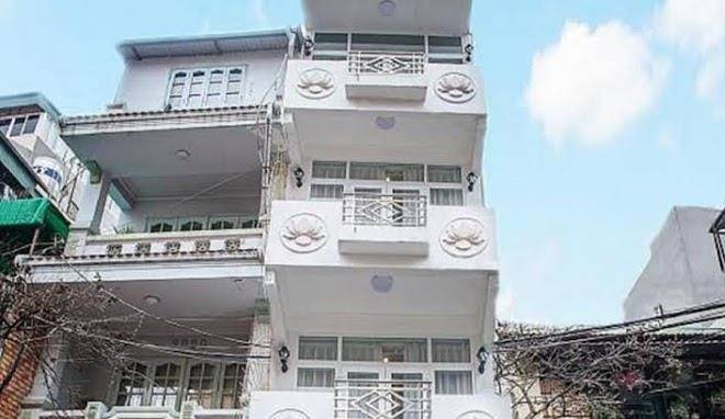 Wild lotus hotel 63 hang be
