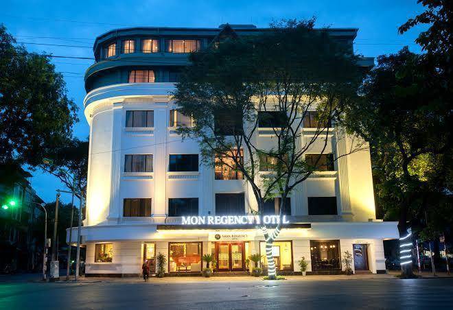 Mon regency hotel