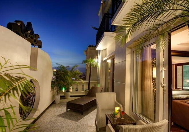 Golden lotus luxury hotel