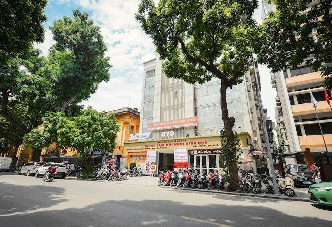 Trung tam hi ngh giao dc
