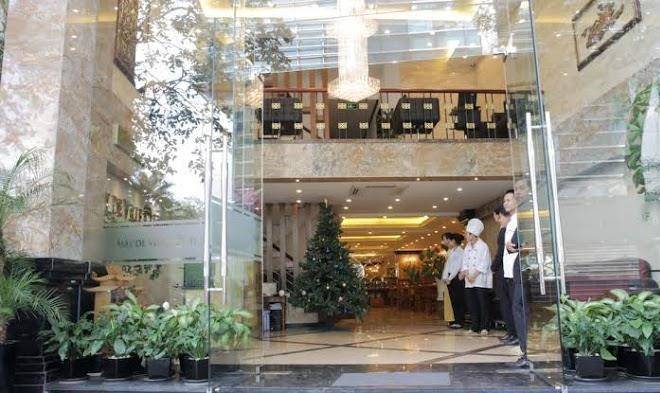 May De Ville Hotel 2 Image