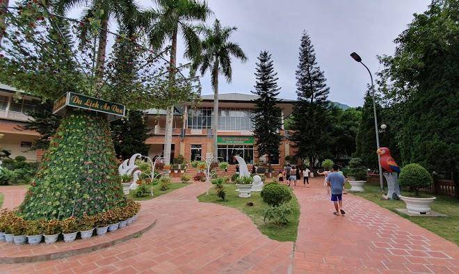 Khu Du Lch Ao Vua Image