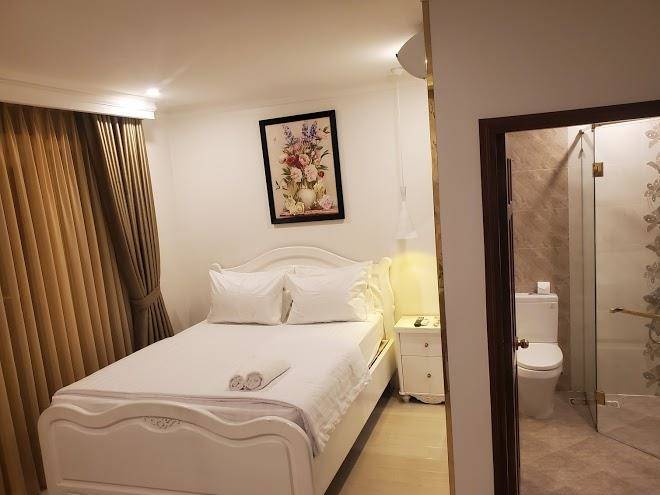 Rose hotel trung son