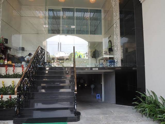 Iris hotel