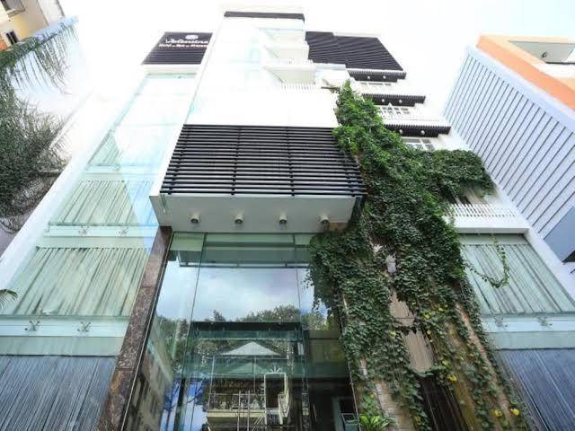 Valentine hotel