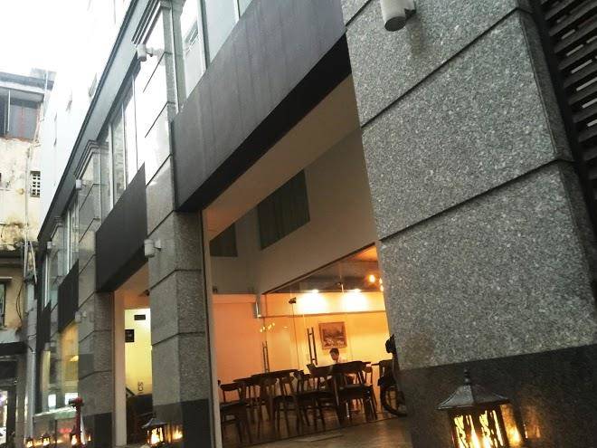 Diamond suite hai ba trung