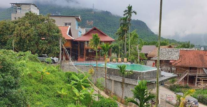 Mai chau green rice field hotel
