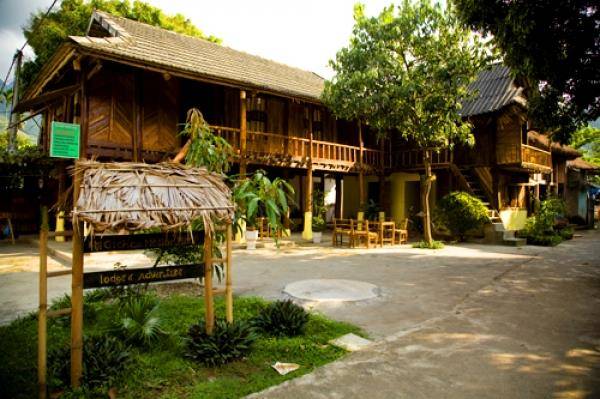 Mai chau river view bungalow