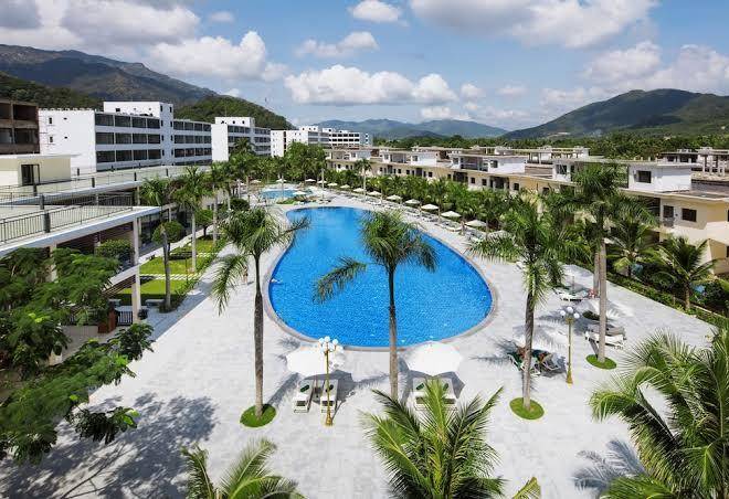 Diamond Bay Condotel Resort Image